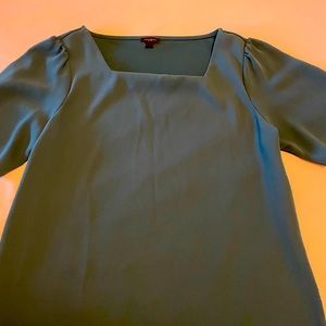 Ann Taylor blouse set Red and Green